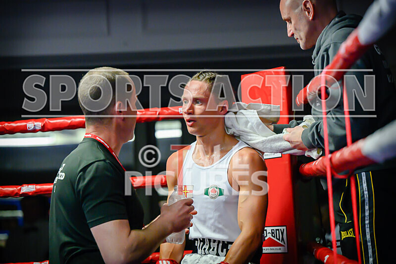 BOUT- 6 - Jamie Wilson v Declan Hunt-32 - BOUT 6 - Jamie Wilson v Declan Hunt