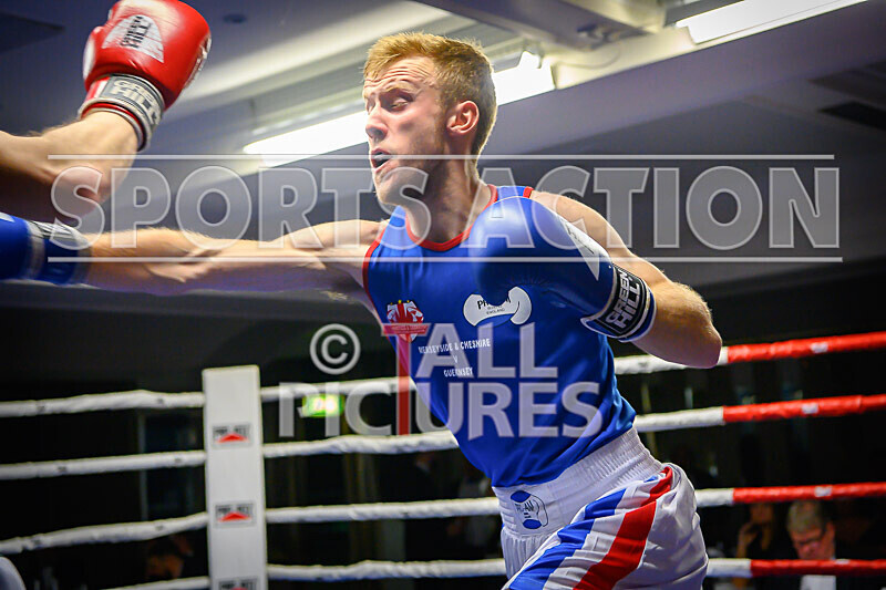 BOUT- 9 - Martinz Kublicks v Ben Forster-8 - BOUT 9 - Martinz Kublicks v Ben Forster