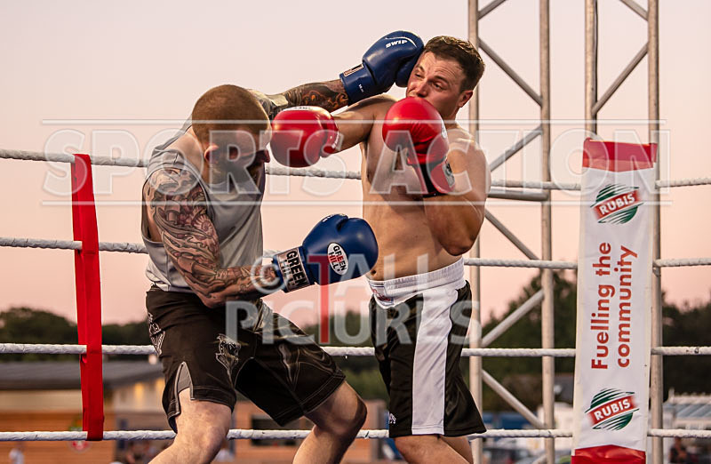 BOUT-14- Johan Pols v Ruslan Roz Gogercaks-42 - BOUT-14: Johan Pols v Ruslan 'Roz' Gogercaks