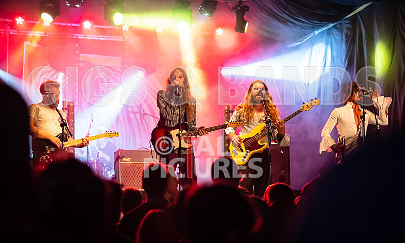 The Recks-915 - THE RECKS