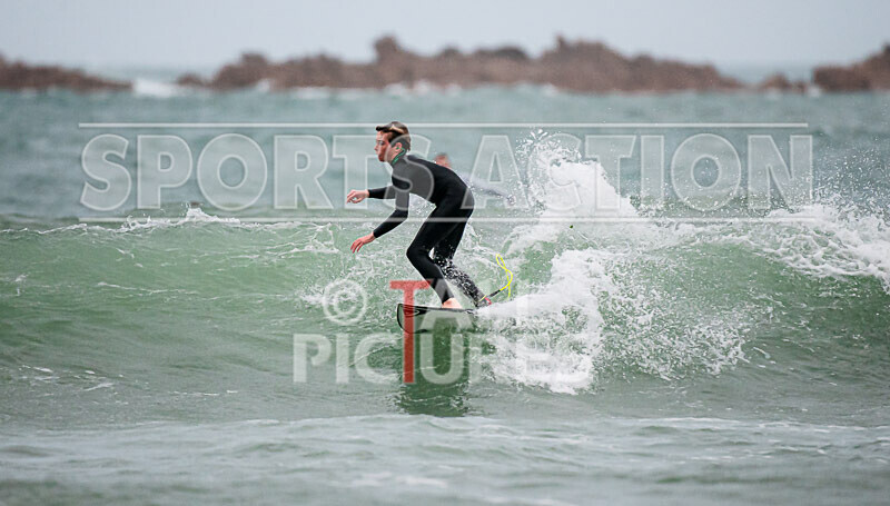 Surfing_01-11-2020-87 - SURFING AT VAZON BAY GUERNSEY