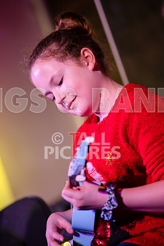 SoPM Christmas Concert 2019-23 - SCHOOL OF POPULAR MUSIC CHRISTMAS CONCERT 2019