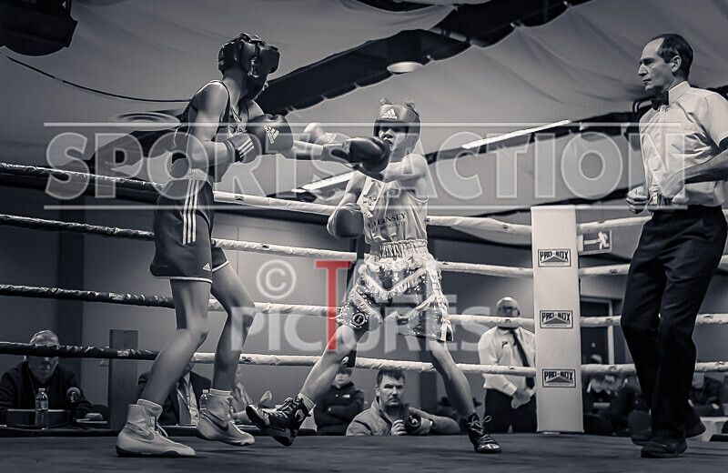 BOUT 3 - Arnie Watson v Curtis Jehu-8 - BOUT 3 - Arnie Watson v Curtis Jehu