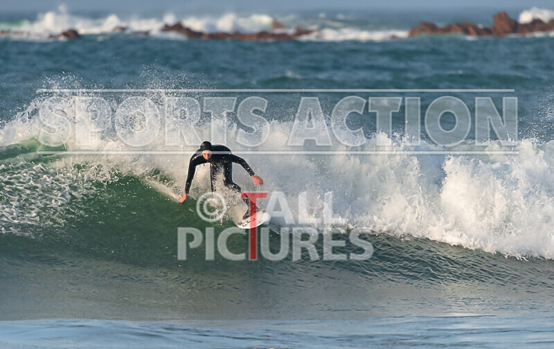 Surfing_New Years Eve 2021-82 - NEW YEARS EVE SURFING 2021