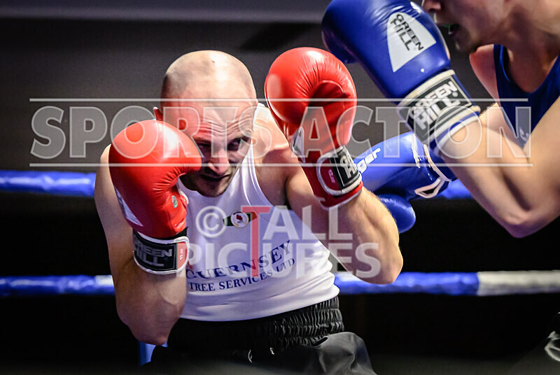 BOUT- 9 - Rusian Gogercaks v Adrian Salmonowicz-38 - BOUT: 9 - Rusian Gogercaks v Adrian Salmonowicz