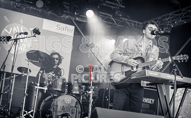 Russell  the French Boys-7 - RUSSELL & THE FRENCH BOYS