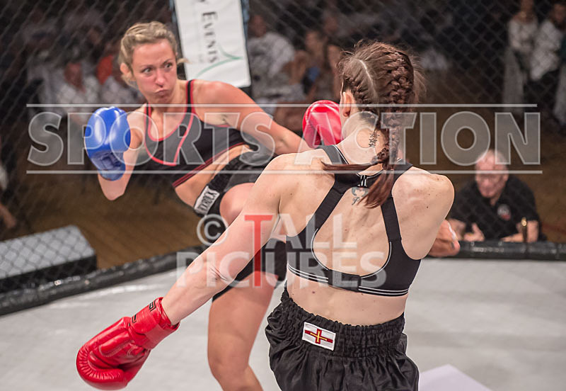 Zoe Findlay v Lolly Guard-18 - BOUT 3