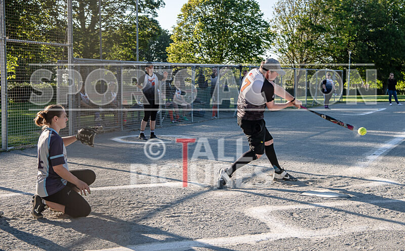 Softball_Rookies v Buccaneers-8 - ROOKIES v BUCCANEERS