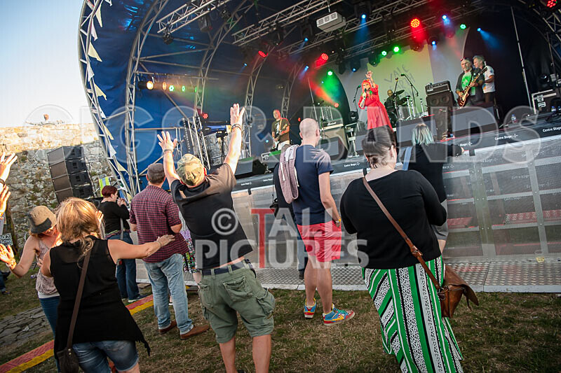 The Sacred Hearts-94 - THE SACRED HEARTS