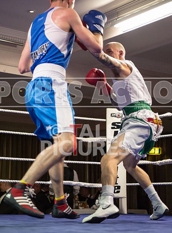 Bout - 8_Nathan Green v Joe Dennison-26 - Bout - 8_Nathan Green v Joe Dennison