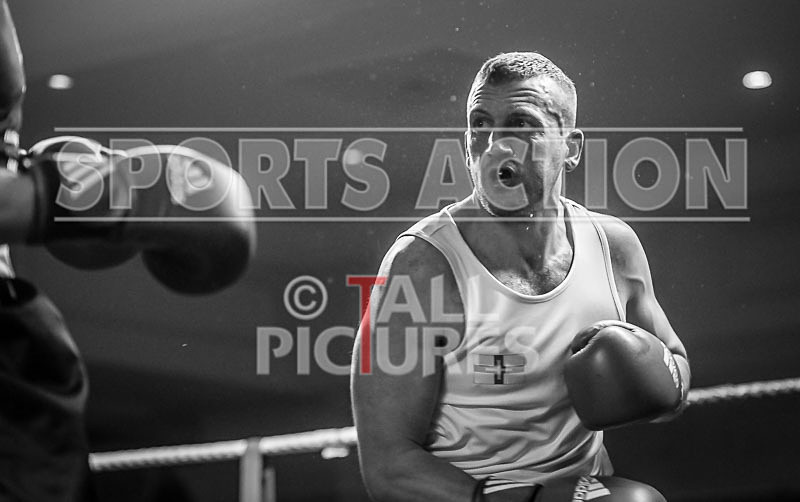 Bout - 9_Jimmy Lesbirel v Michael Wilcox-23 - Bout - 9_Jimmy Lesbirel v Michael Wilcox