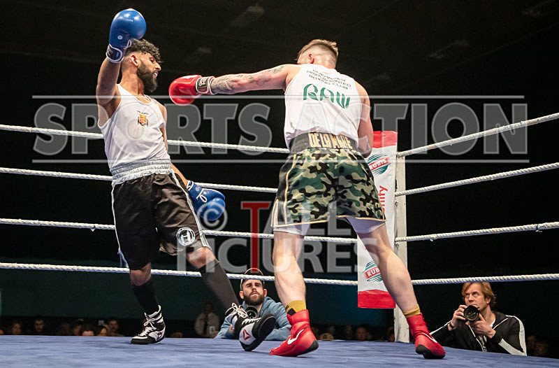 BOUT- 20 - Casey De La Mare v Amar Kayani-3 - BOUT-20 - Casey De La Mare v Amar Kayani