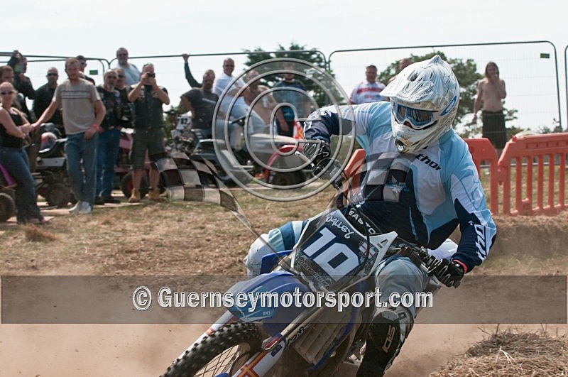 Hogwash_09-28 - HOGWASH 2009 - SCENE