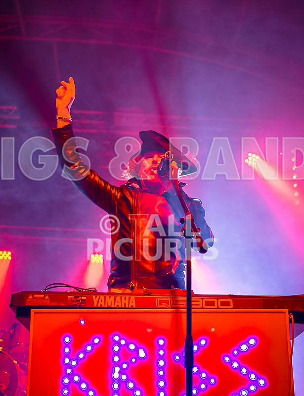 Fade to Grey-209 - FADE TO GREY