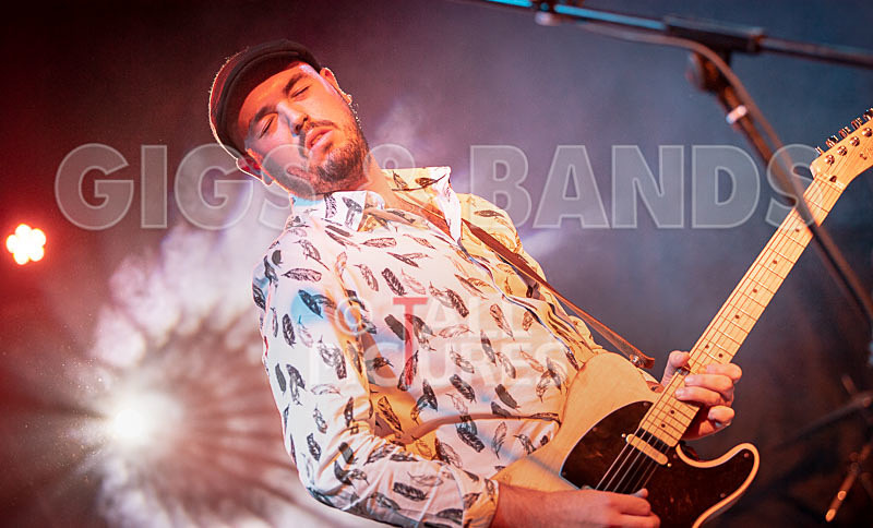 The Robert J Hunter Band-282 - THE ROBERT J HUNTER BAND