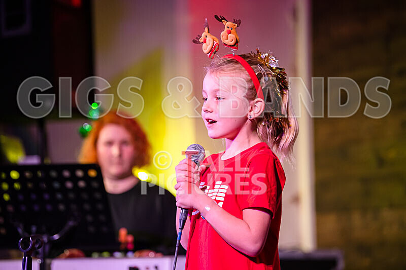SoPM Christmas Concert 2019-10 - SCHOOL OF POPULAR MUSIC CHRISTMAS CONCERT 2019