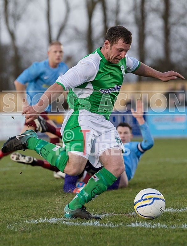Guernsey FC v Horley Town-18 - GUERNSEY FC v HORLEY TOWN