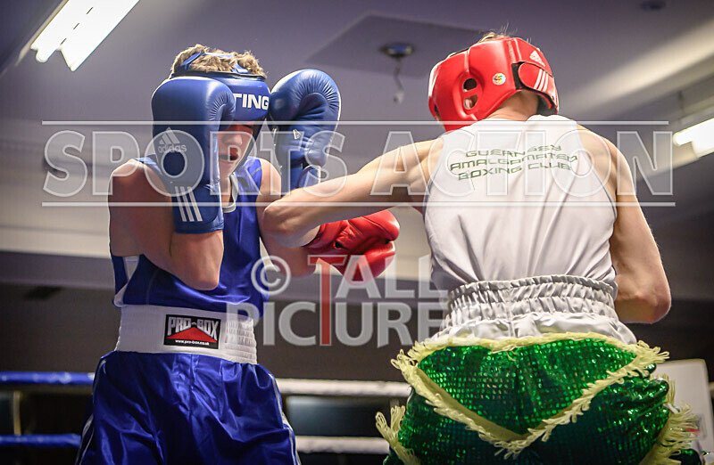 BOUT 3- Arnie Watson v Arthur Tipping-21 - BOUT 3 - Arnie Watson v Arthur Tipping