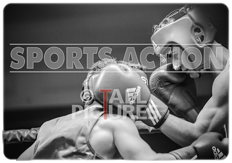 BOUT 3- Arnie Watson v Arthur Tipping-24 - BOUT 3 - Arnie Watson v Arthur Tipping