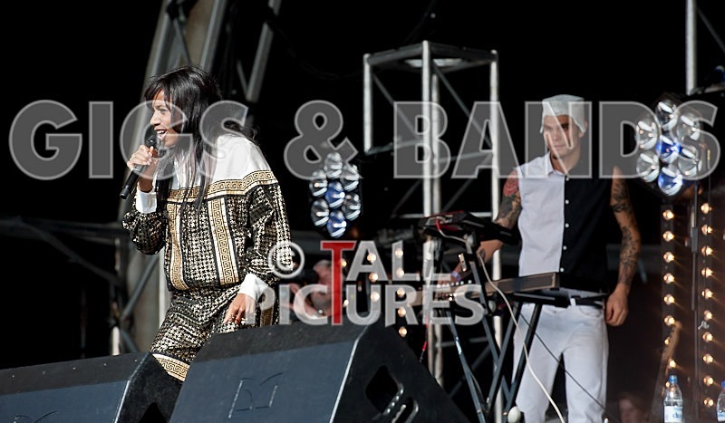 Santigold-27 - SANTIGOLD