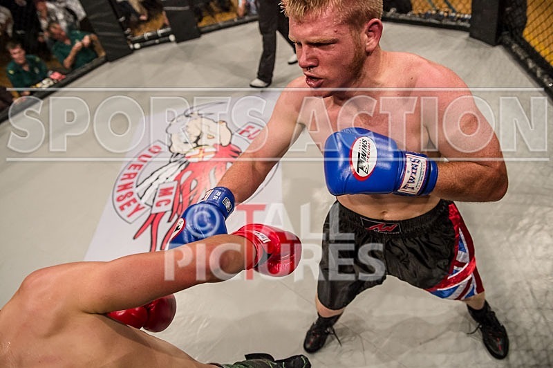 Cage Fighting_2012_Bout 2-32 - BOUT-2