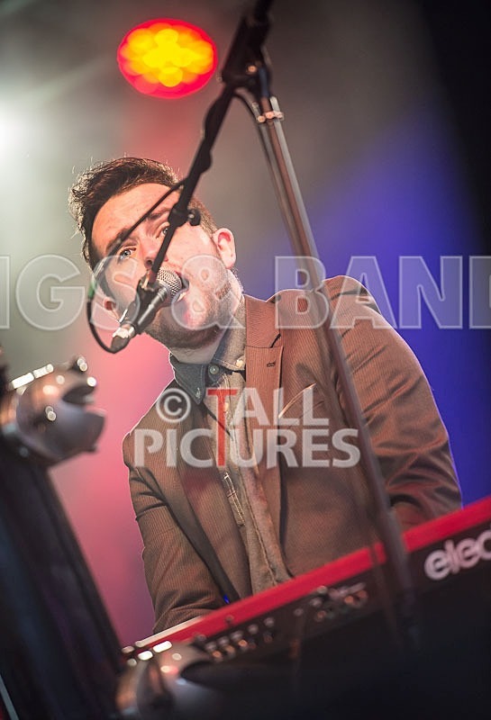 Raising Maisie-8 - RAISING MAISIE