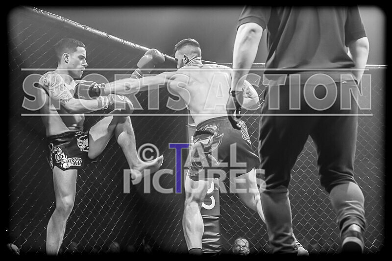 BOUT- 14 - Josh Ozanne v Pedro Fernandez-30 - BOUT 14 - Josh Ozanne v Pedro Fernandez