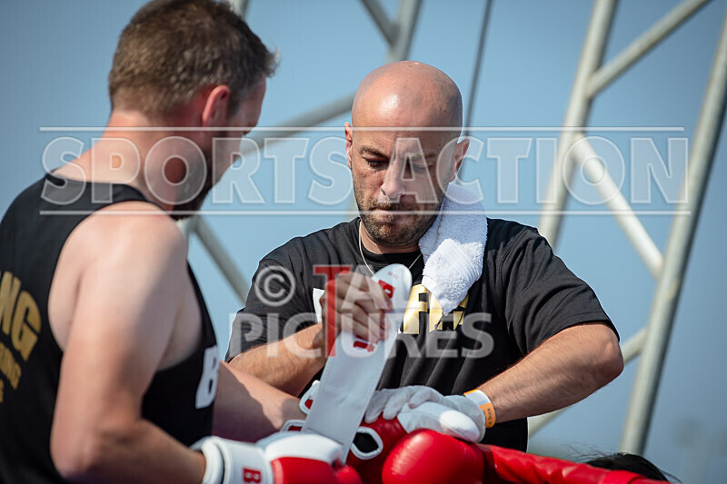 BOUT 2 - Steve -The Stoat- Ozanne v Alan -Dinosaur- Donaldson-4 - BOUT 2 - Steve 'The Stoat' Ozanne v Alan 'Dinosaur' Donaldson