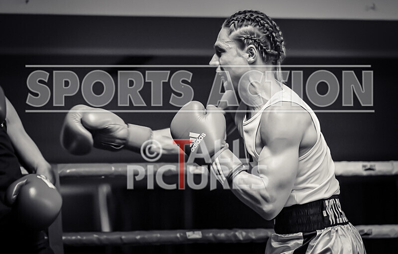 BOUT- 8 - Jay Wilson v Craig Rainey-10 - BOUT: 8 - Jay Wilson v Craig Rainey