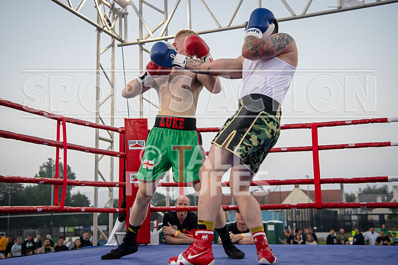 BOUT 17 - Luke Robert v Casey De La Mare-15 - BOUT 17 - Luke Robert v Casey De La Mare