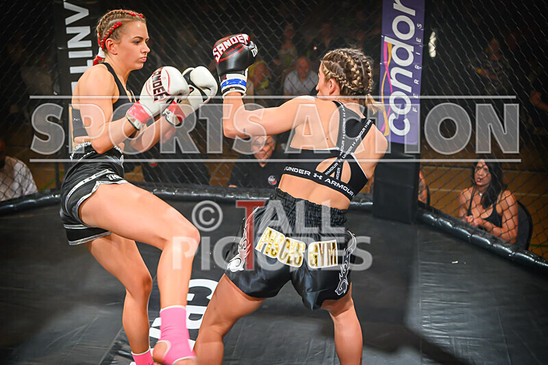 BOUT- 9 - Laura Douglas v Georgia Blumsom-81 - BOUT 9 - Laura Douglas v Georgia Blumsom