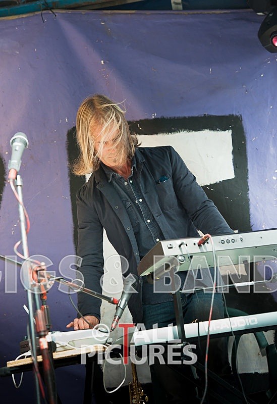 VEF Beach Life 2011-10 - BEACH LIFE 2011