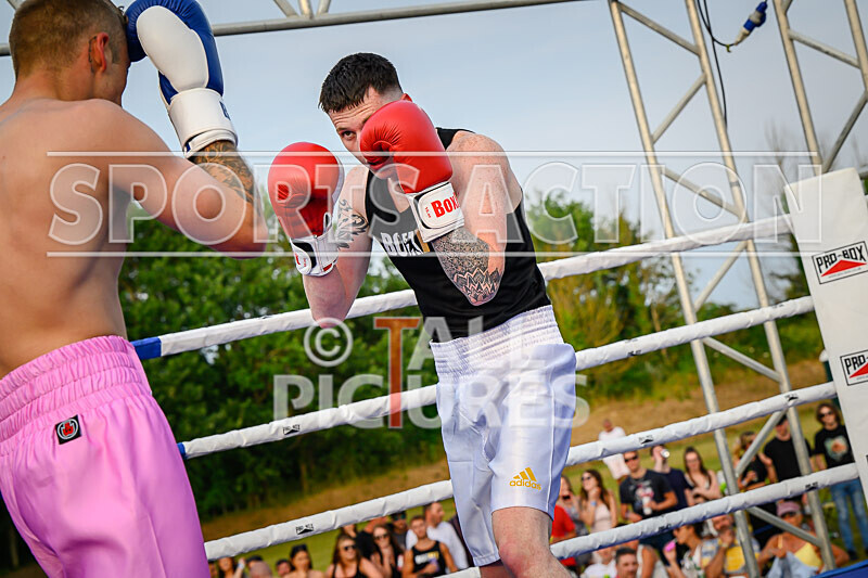BOUT 11 - Raging Bull Jay Rive v Reece the Bomber Blondel-47 - BOUT 11 - 'Raging Bull' Jay Rive v Reece 'the Bomber' Blondel