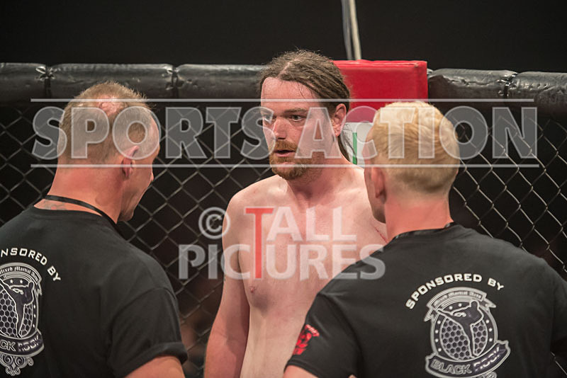 Chris Martin v Luke Riley-36 - BOUT 13