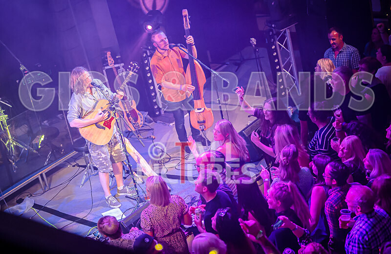 Buffalo Huddleston-585 - BUFFALO HUDDLESTON