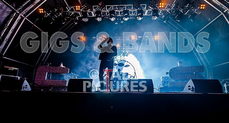 Chase Status-49 - CHASE & STATUS