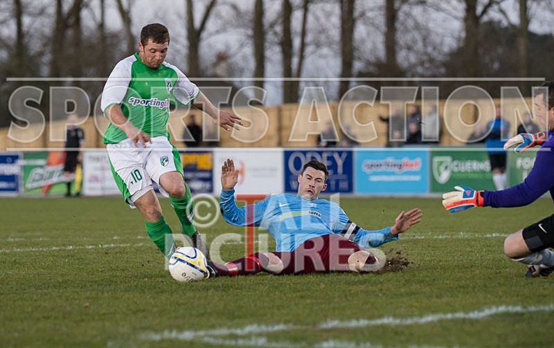 Guernsey FC v Horley Town-1 - GUERNSEY FC v HORLEY TOWN
