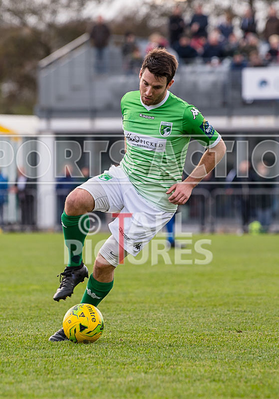 GFC v Shoreham_18-11-2017-10 - GUERNSEY FC v SHOREHAM
