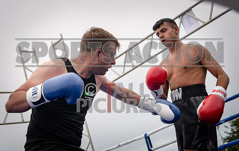 BOUT 12- Tyler the Lion Quintels v Phil Knock Knock Kiddy-4 - BOUT 12- Tyler 'the Lion' Quintels v Phil 'Knock Knock' Kiddy