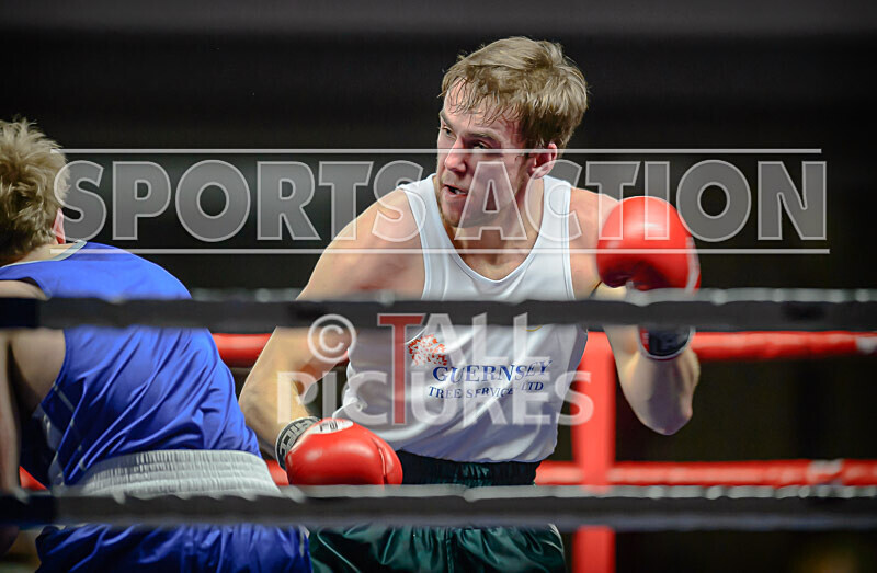 BOUT 5- Martin Kublickis v Robbie Chipcase-7 - BOUT 5 - Martin Kublickis v Robbie Chipcase
