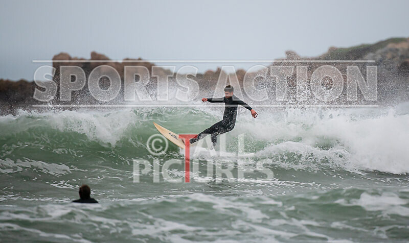 Surfing_01-11-2020-72 - SURFING AT VAZON BAY GUERNSEY