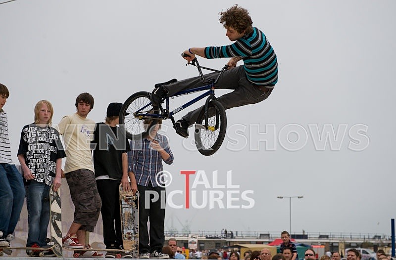 Lib Day08-150 - BMX RIDERS 2008