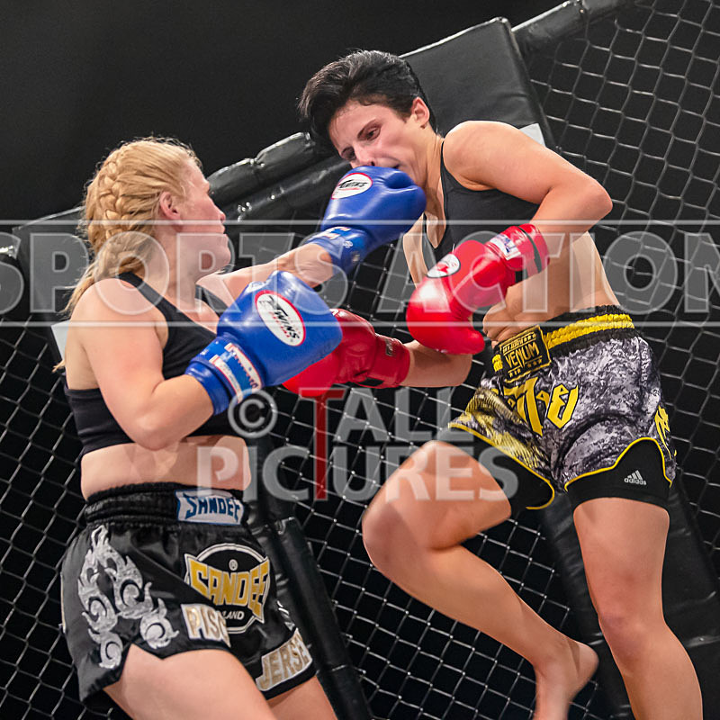 BOUT-7- Carol Crowther v Charise Mourant-25 - BOUT-7 Carol Crowther v Charise Mourant