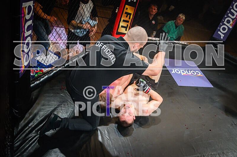 BOUT- 12 - Lucas Smith v Lewis Bourgaize-44 - BOUT 12 - Lucas Smith v Lewis Bourgaize