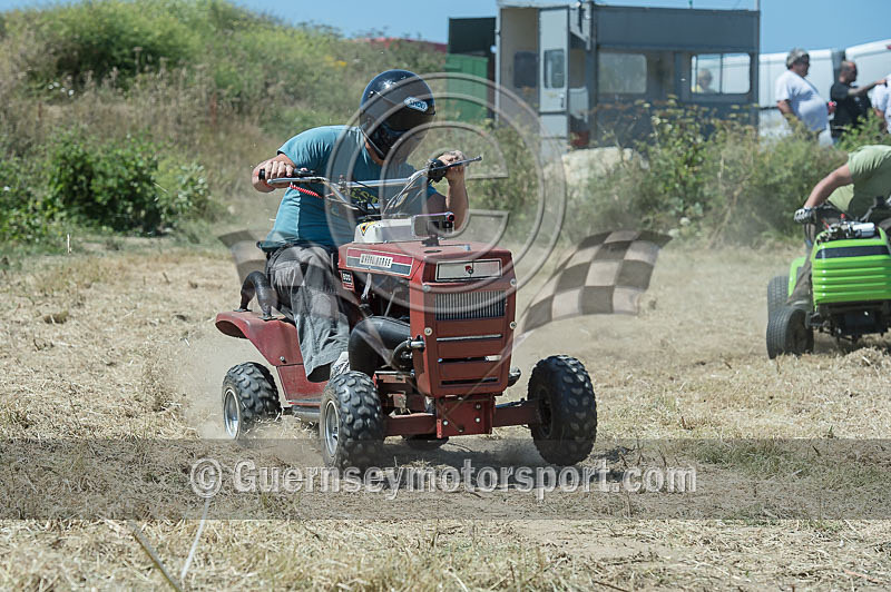 Mower Racing_2015-11 - MOWER RACING_11-07-2015