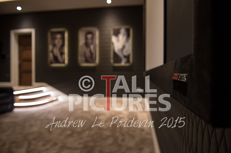 Ultimate Cinema-18 - A LUXURY CINEMA EXPERIENCE