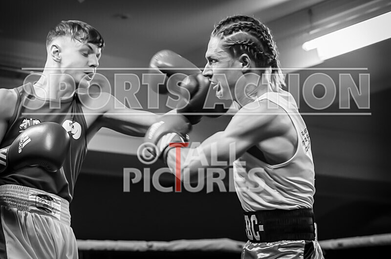 BOUT- 6 - Jamie Wilson v Declan Hunt-48 - BOUT 6 - Jamie Wilson v Declan Hunt