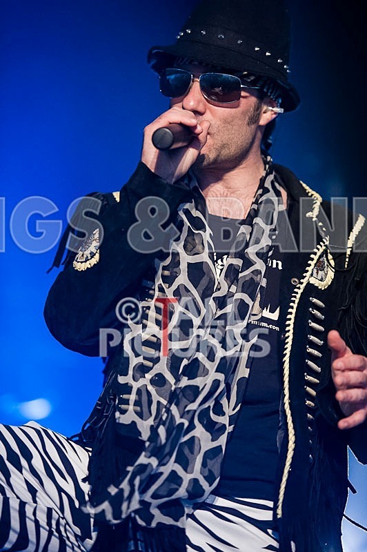 Big Machine_Chaos8-20 - BIG MACHINE