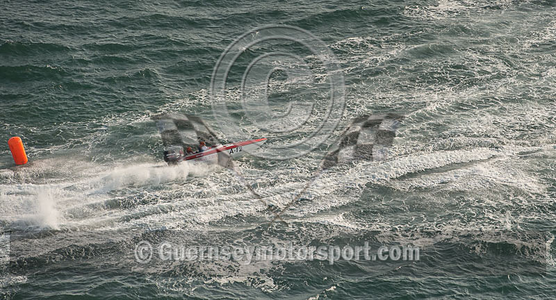 Worlds Powerboats_2014_Race-1-303 - UIM CLASS 3A & 3B WORLD OFFSHORE CHAMPIONSHIP_RACE-1