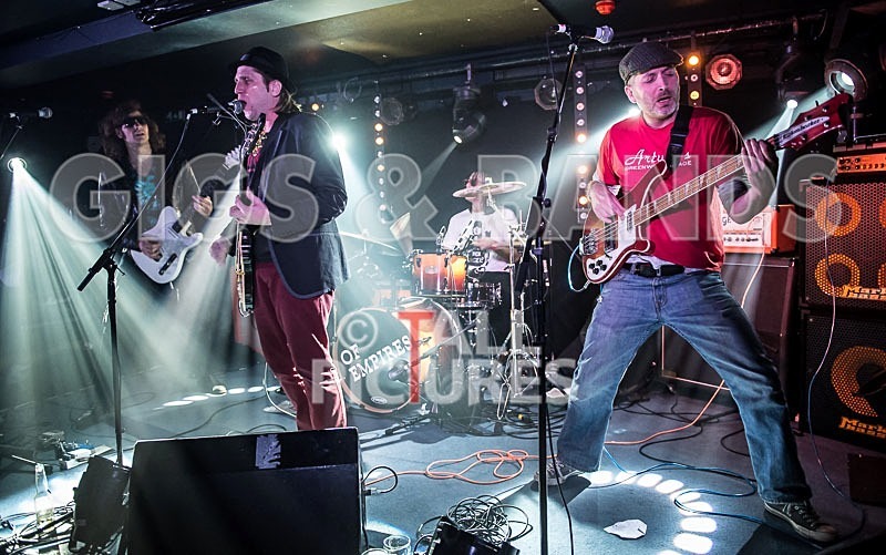 Jonny Lives-76 - JONNY LIVES!